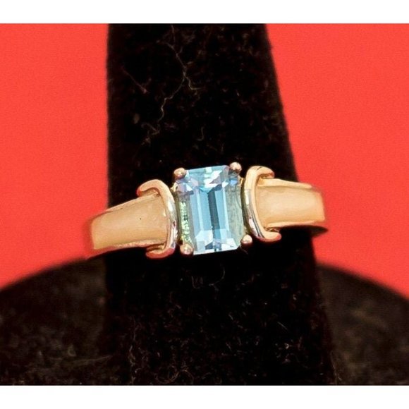 Vintage Sterling Silver Elegant Teal and White Blue Ring Avon Size 7 - Picture 2 of 4